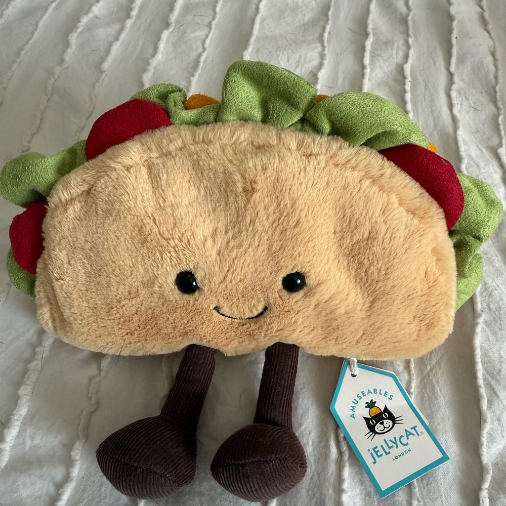 Jellycat Amuseables Smiling Taco Plush - Tan and Green